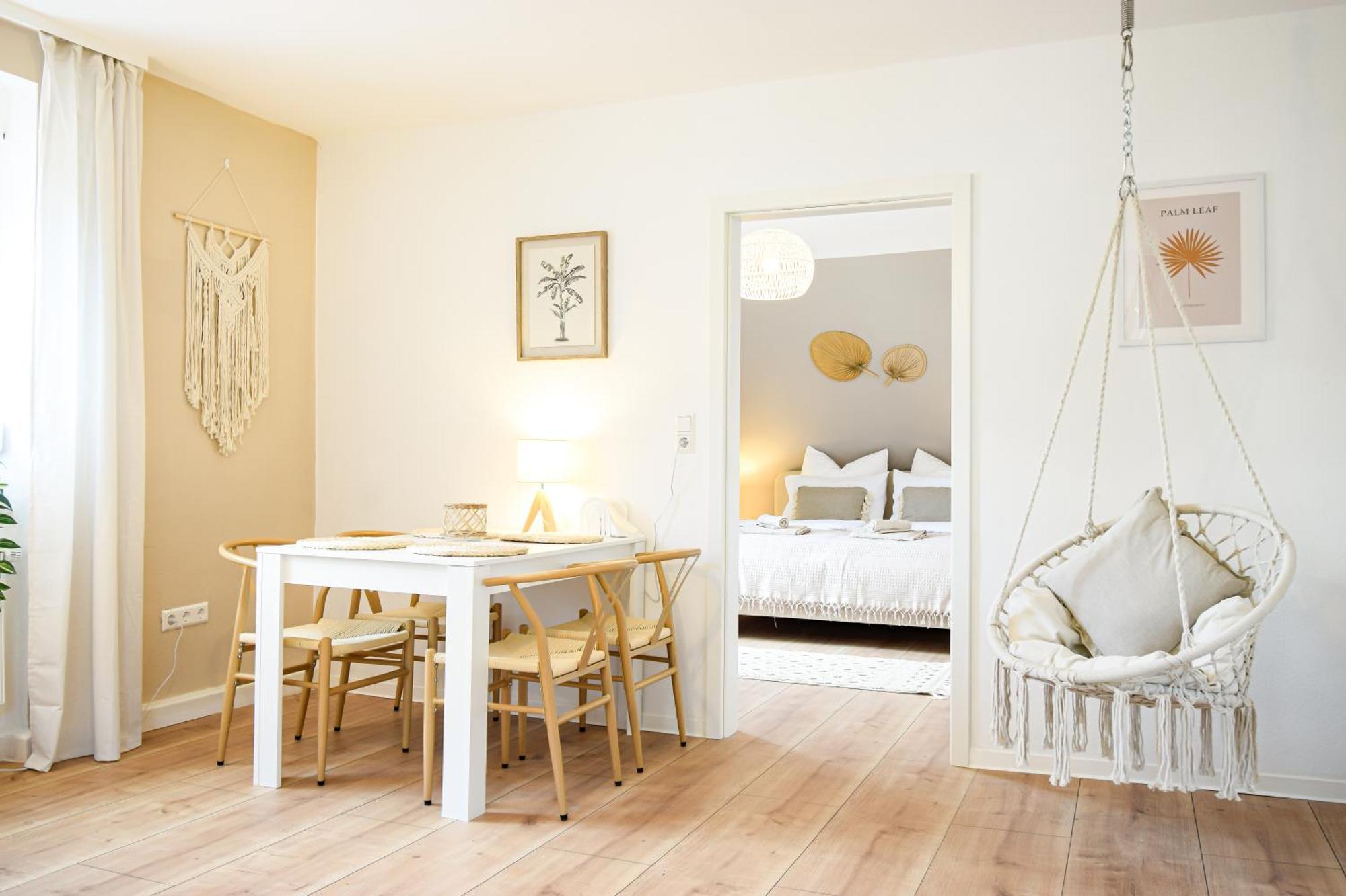 Boho-Apartment - Feel Like Home, Tiny Bathroom & Garage, 60M2 Mühlacker エクステリア 写真